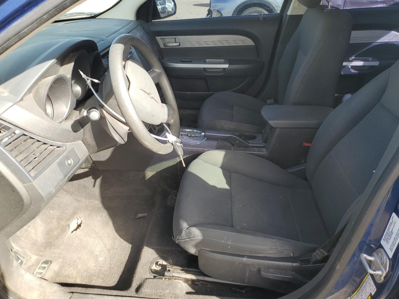 2010 Chrysler Sebring - Image 7