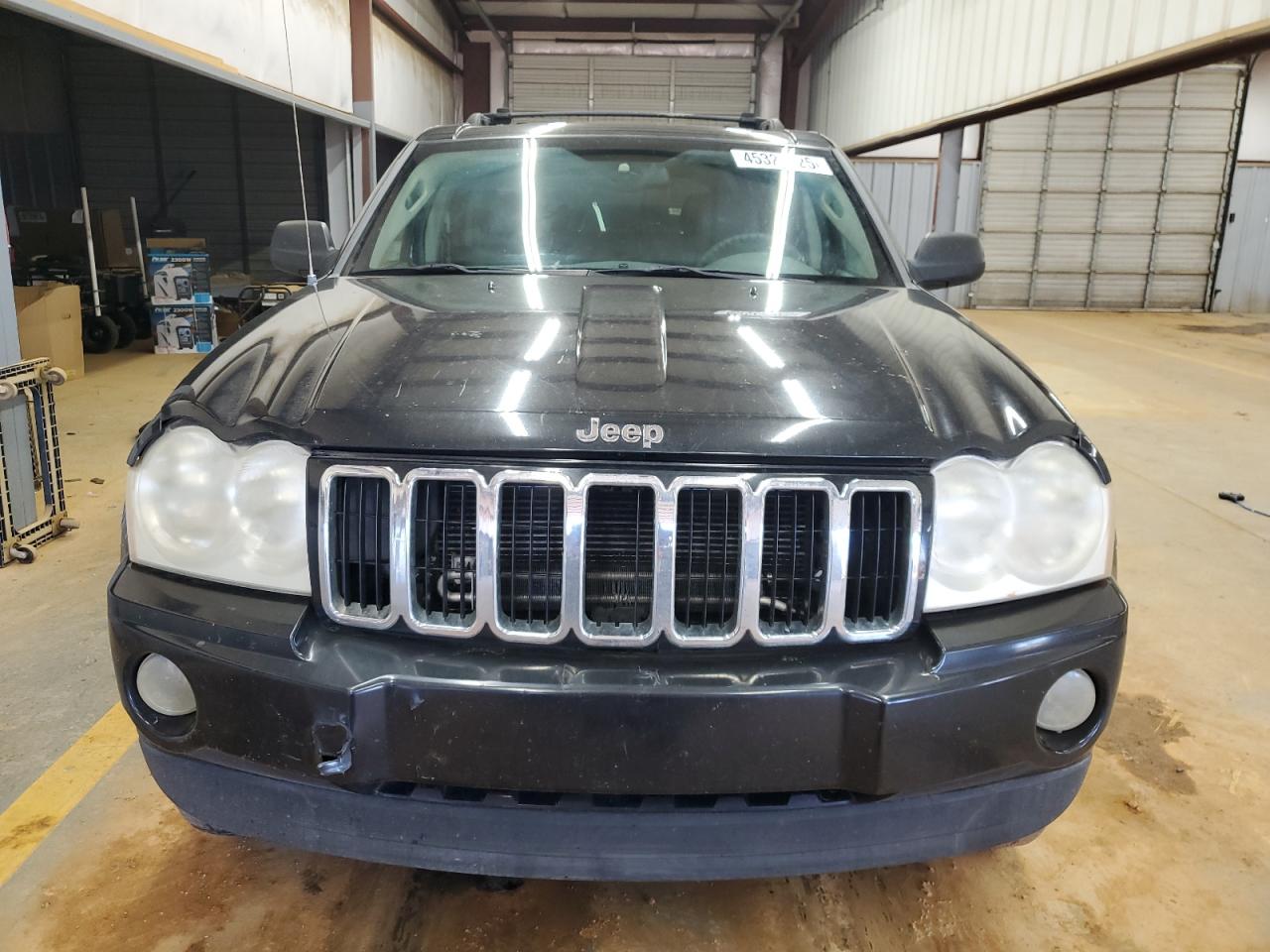 2005 Jeep Grand Cherokee - Image 5