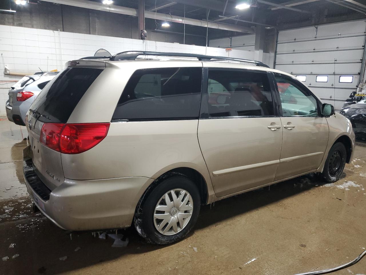 2006 Toyota Sienna - Image 3