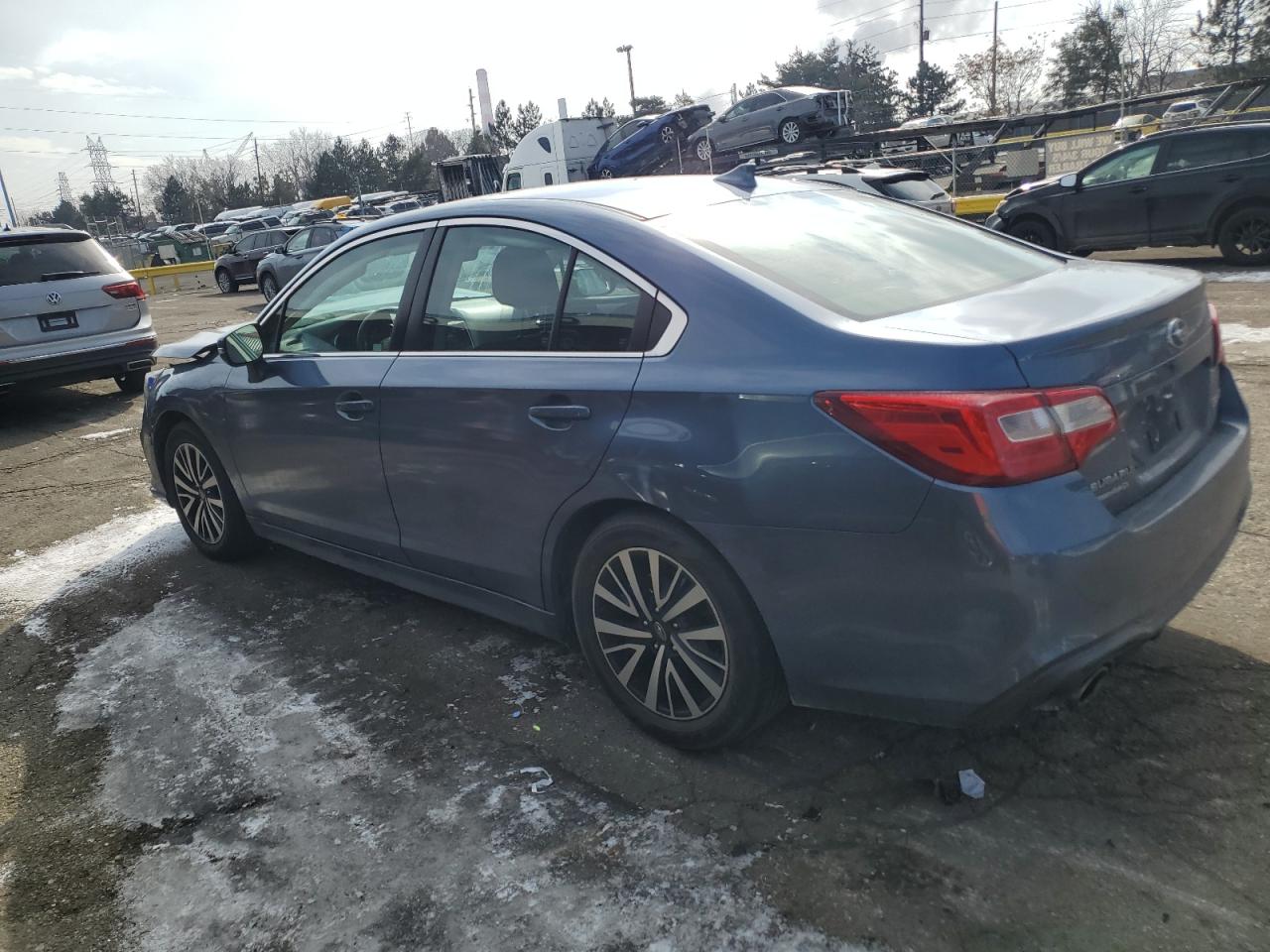 2018 Subaru Legacy - Image 2