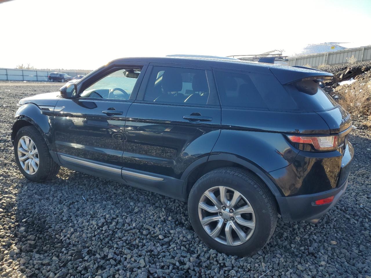 2017 Land Rover Range Rover - Image 2
