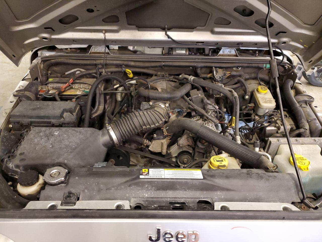 2011 Jeep Wrangler - Image 11