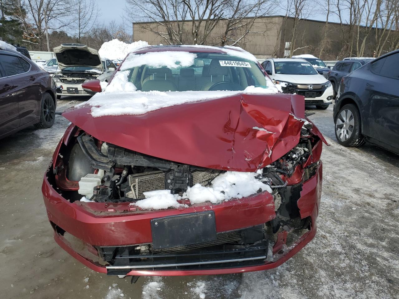 2018 Volkswagen Passat - Image 5