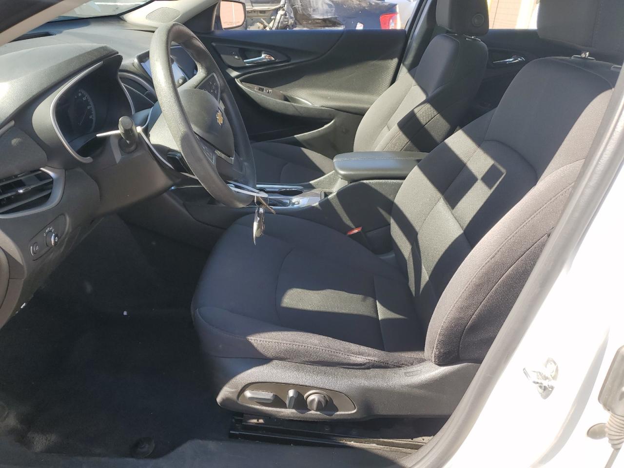 2022 Chevrolet Malibu - Image 7