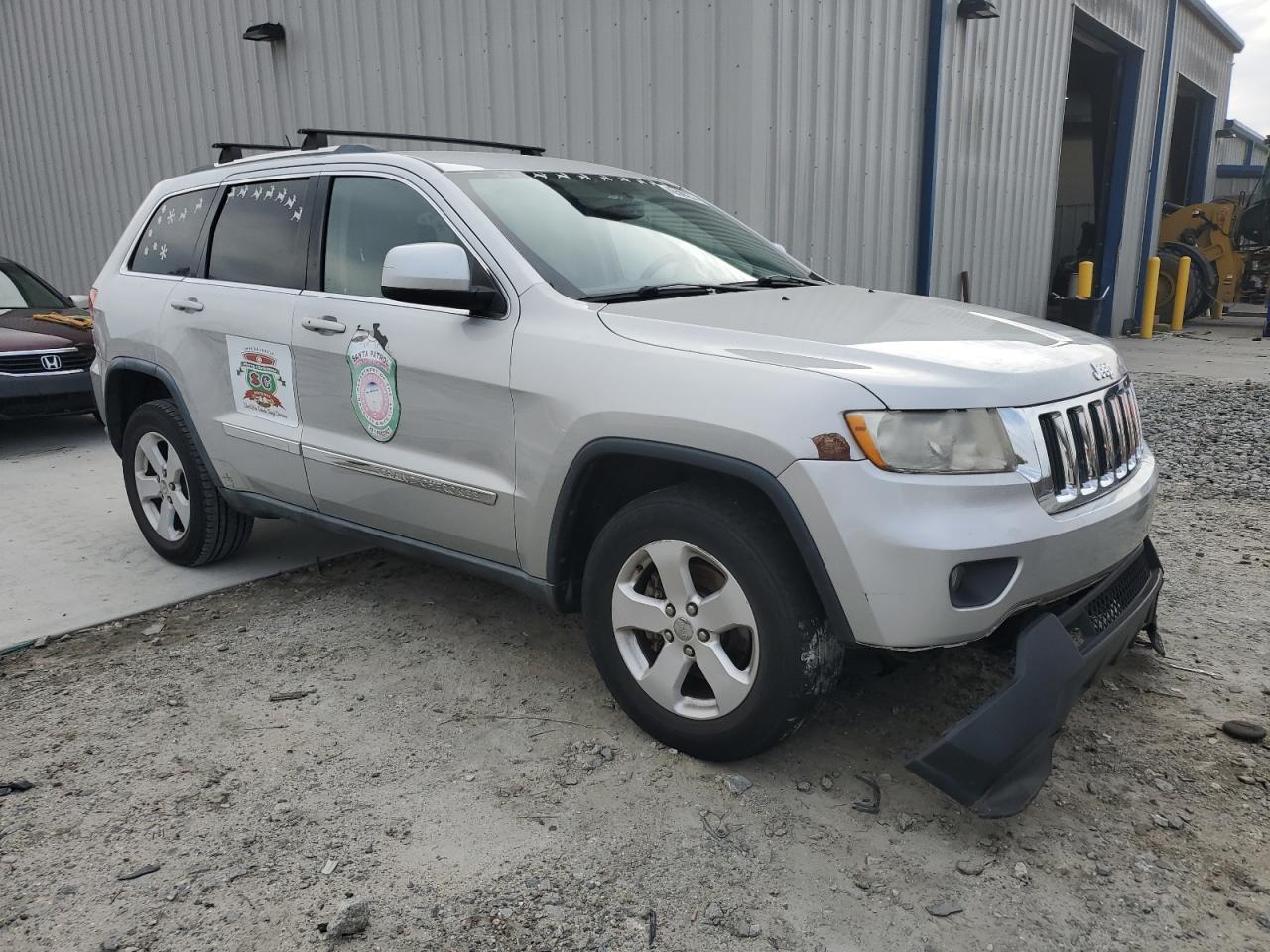 2011 Jeep Grand Cherokee - Image 4