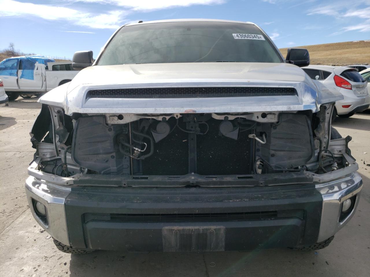 2014 Toyota Tundra - Image 5