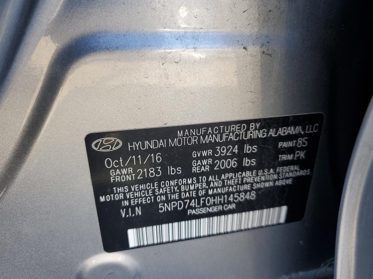 2017 Hyundai Elantra - Image 12