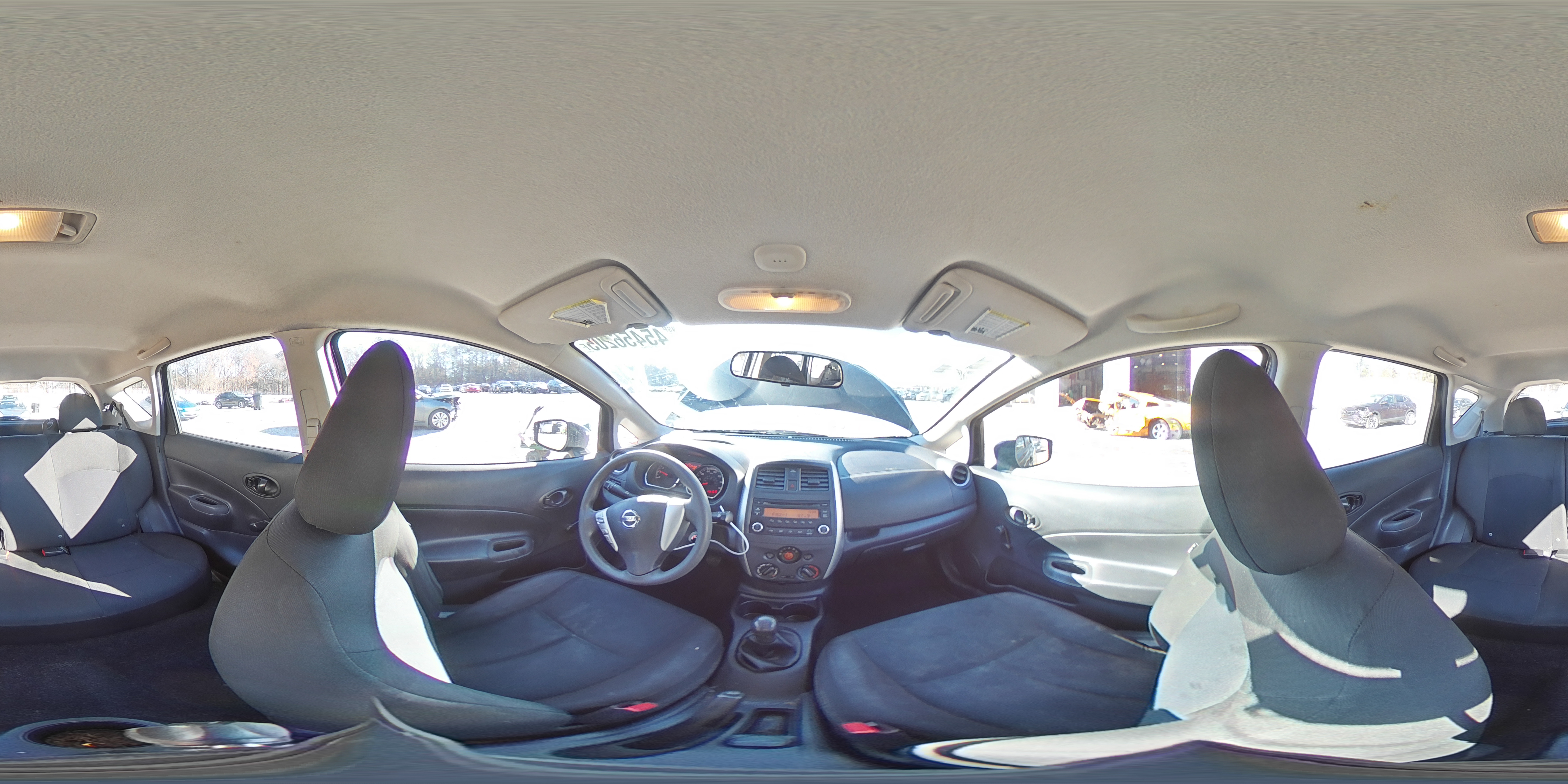 2016 Nissan Versa - Image 14