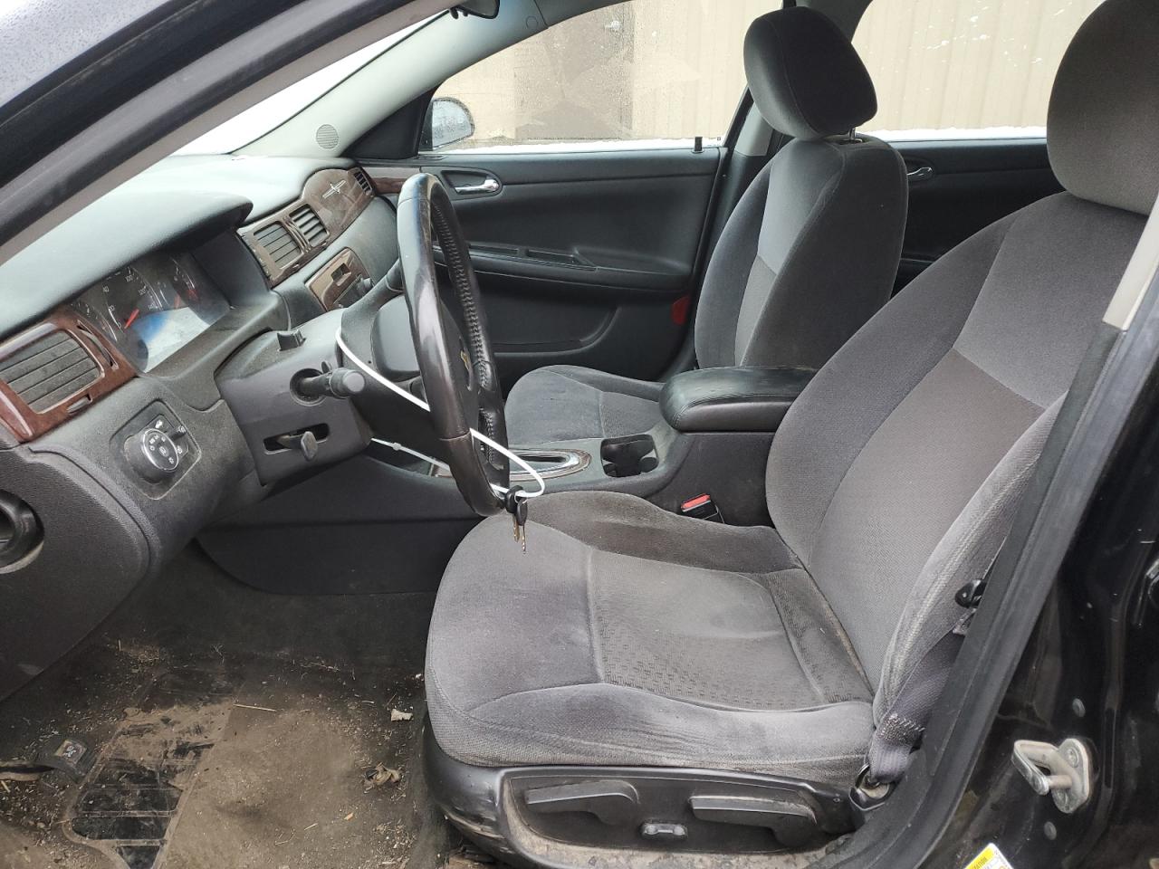 2011 Chevrolet Impala - Image 7