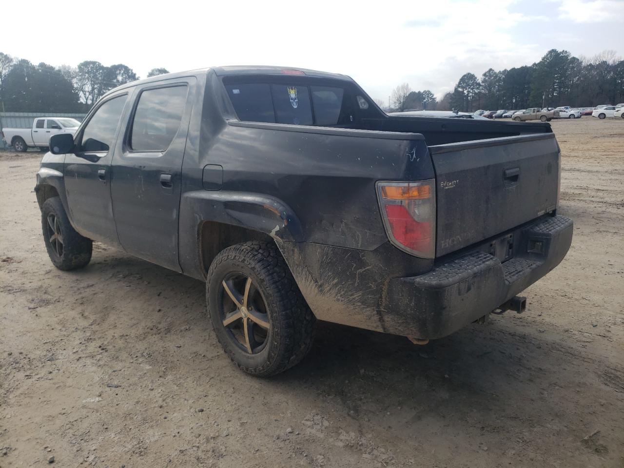 2007 Honda Ridgeline - Image 2