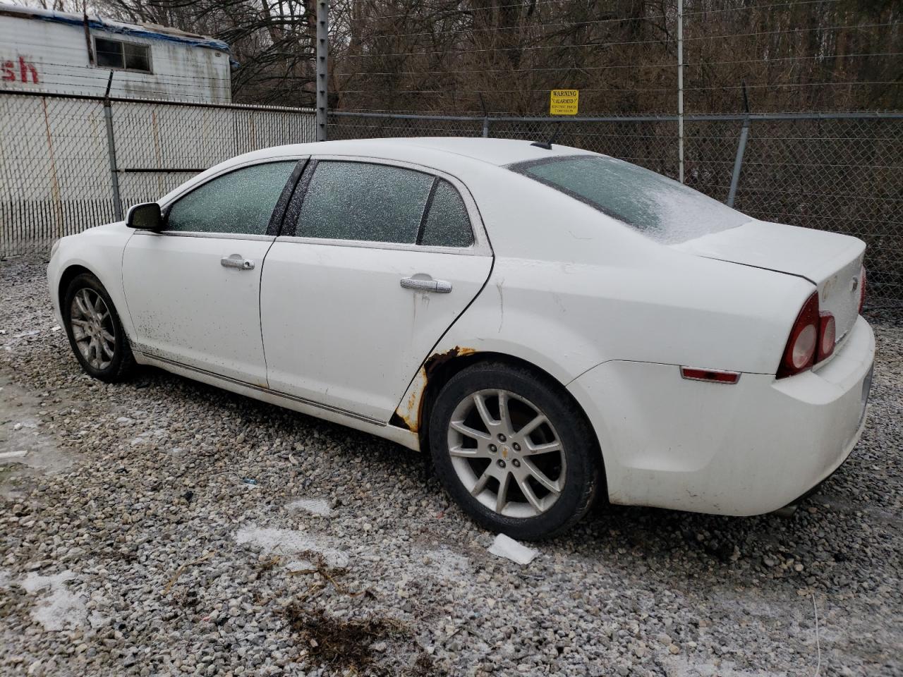 2010 Chevrolet Malibu - Image 2