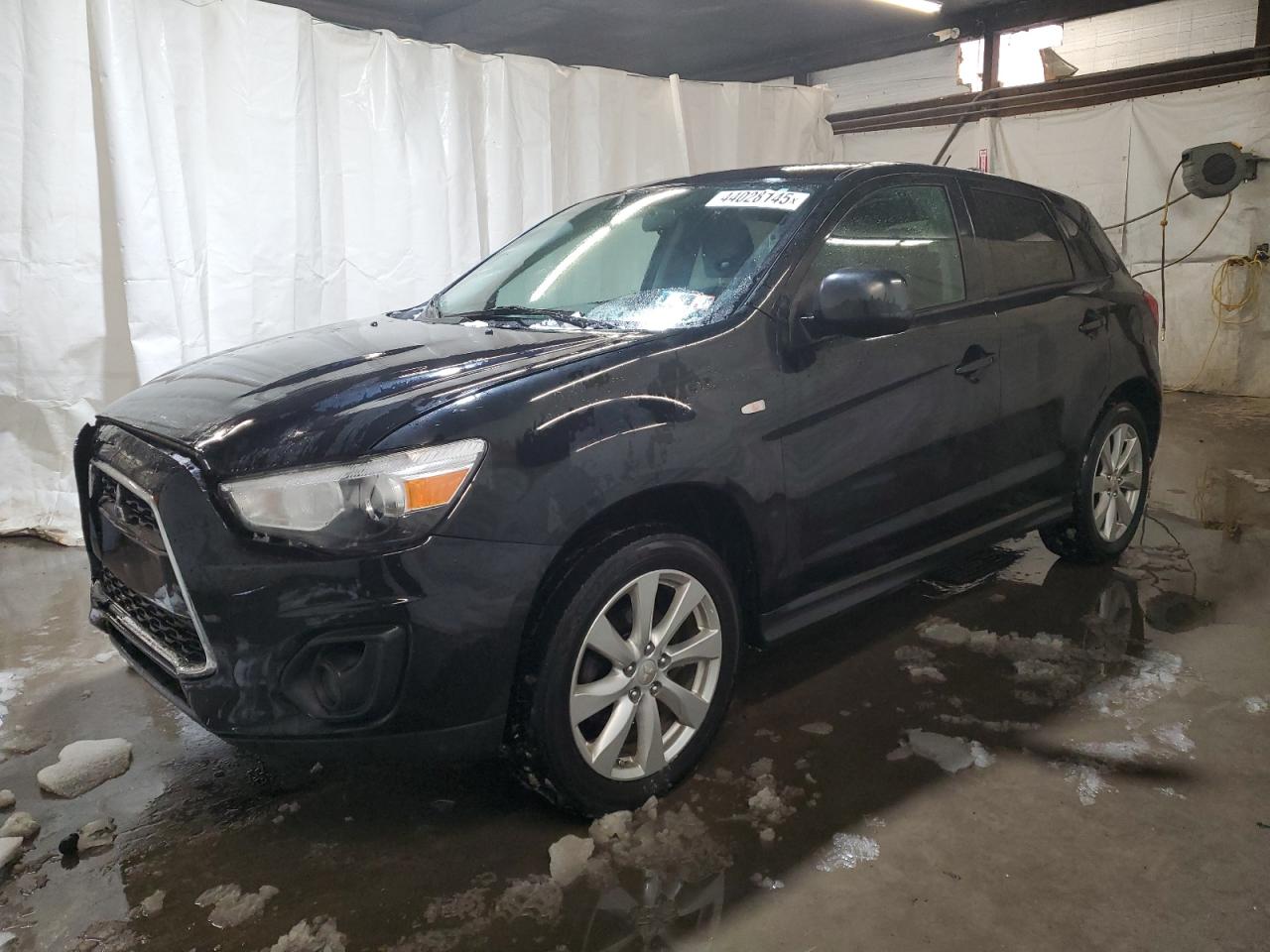 2015 Mitsubishi Outlander - Image 1