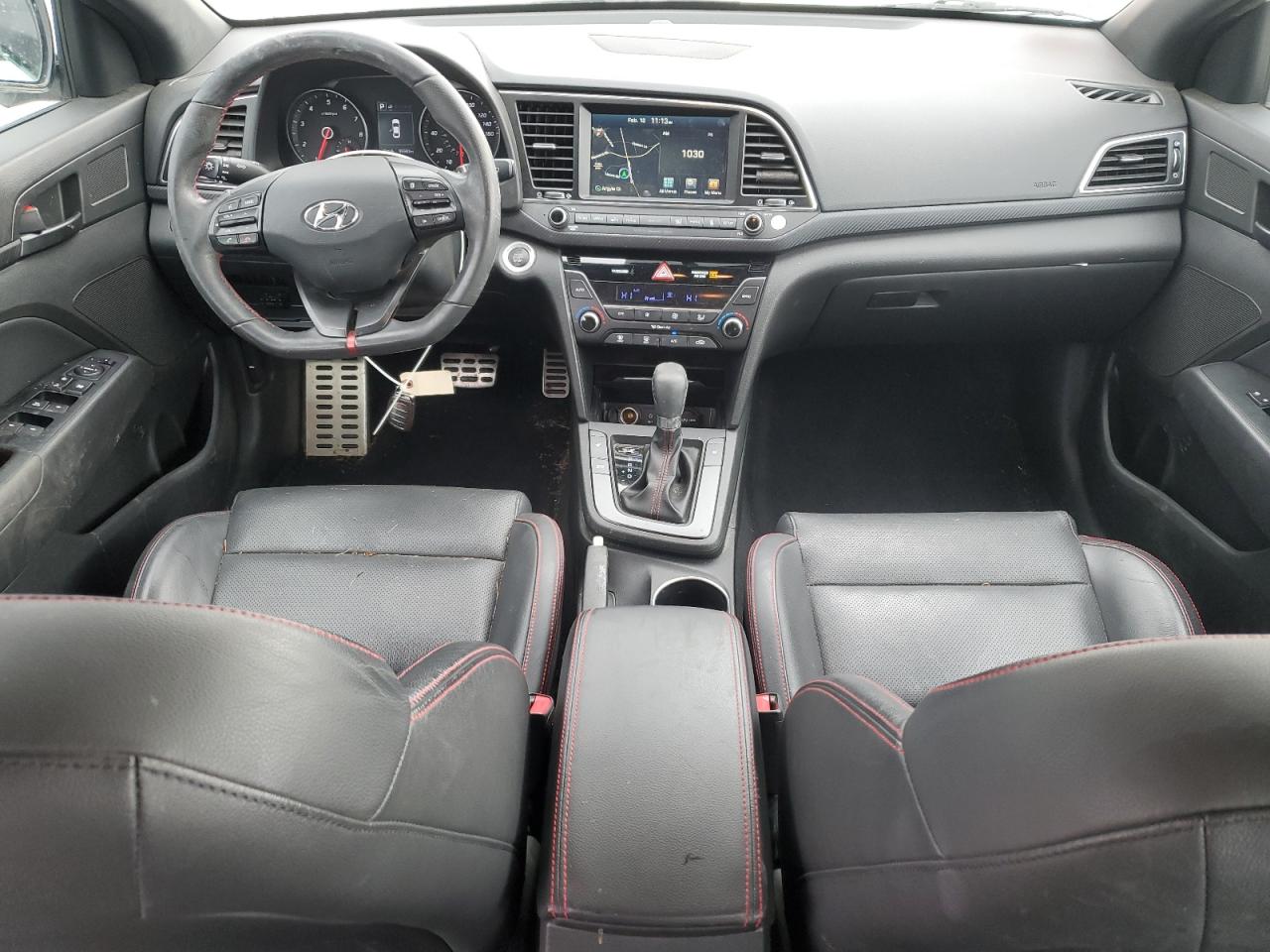 2017 Hyundai Elantra - Image 8