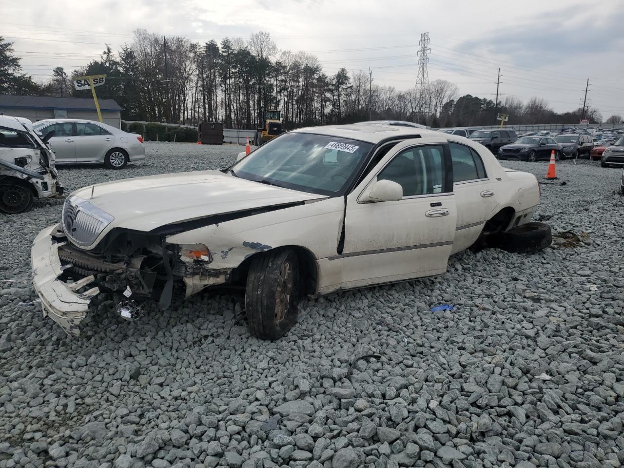 2007 Lincoln Town Car - Image 1