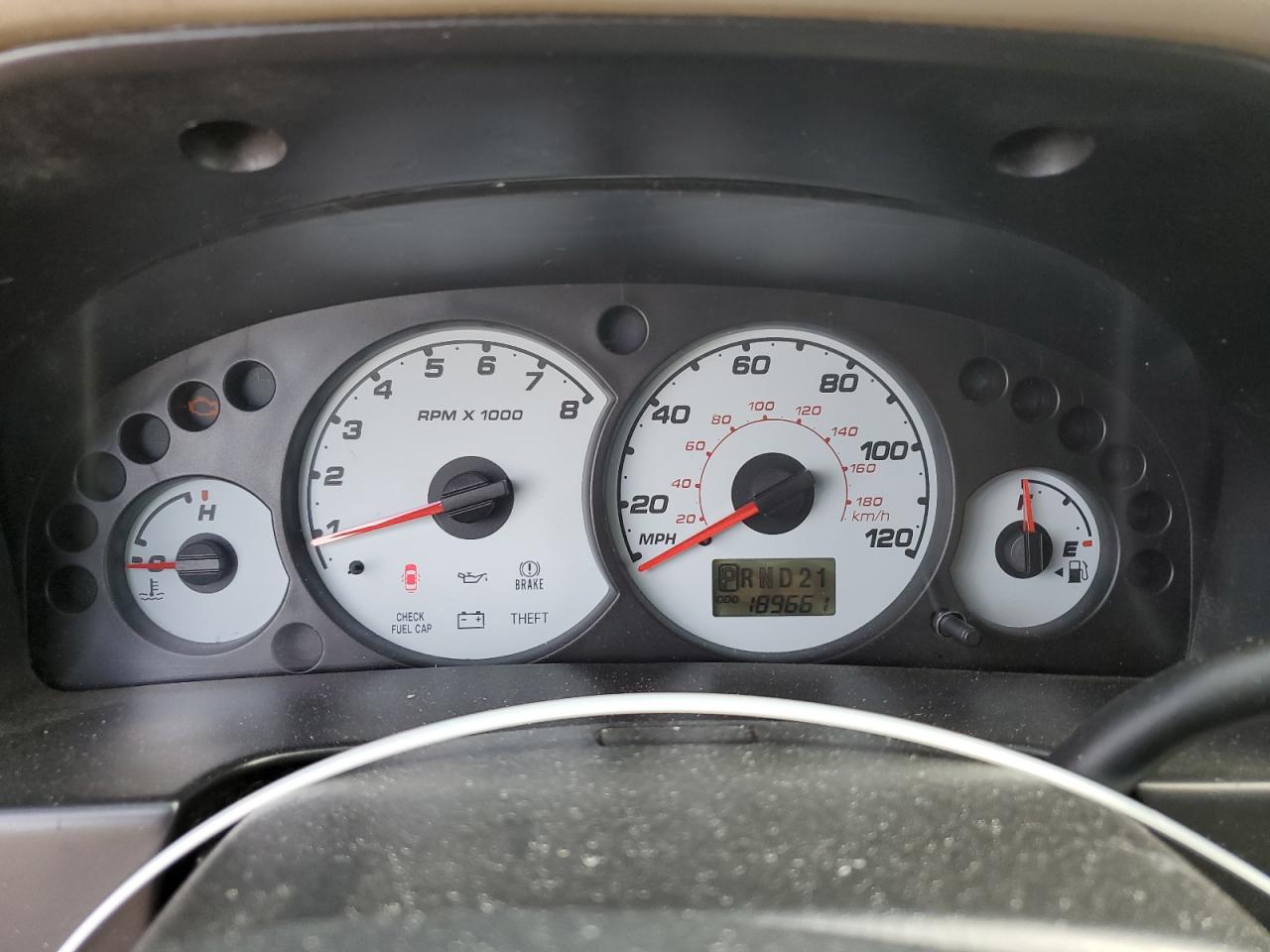 2004 Ford Escape - Image 9
