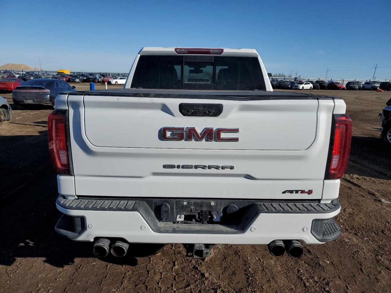 2022 GMC Sierra - Image 6