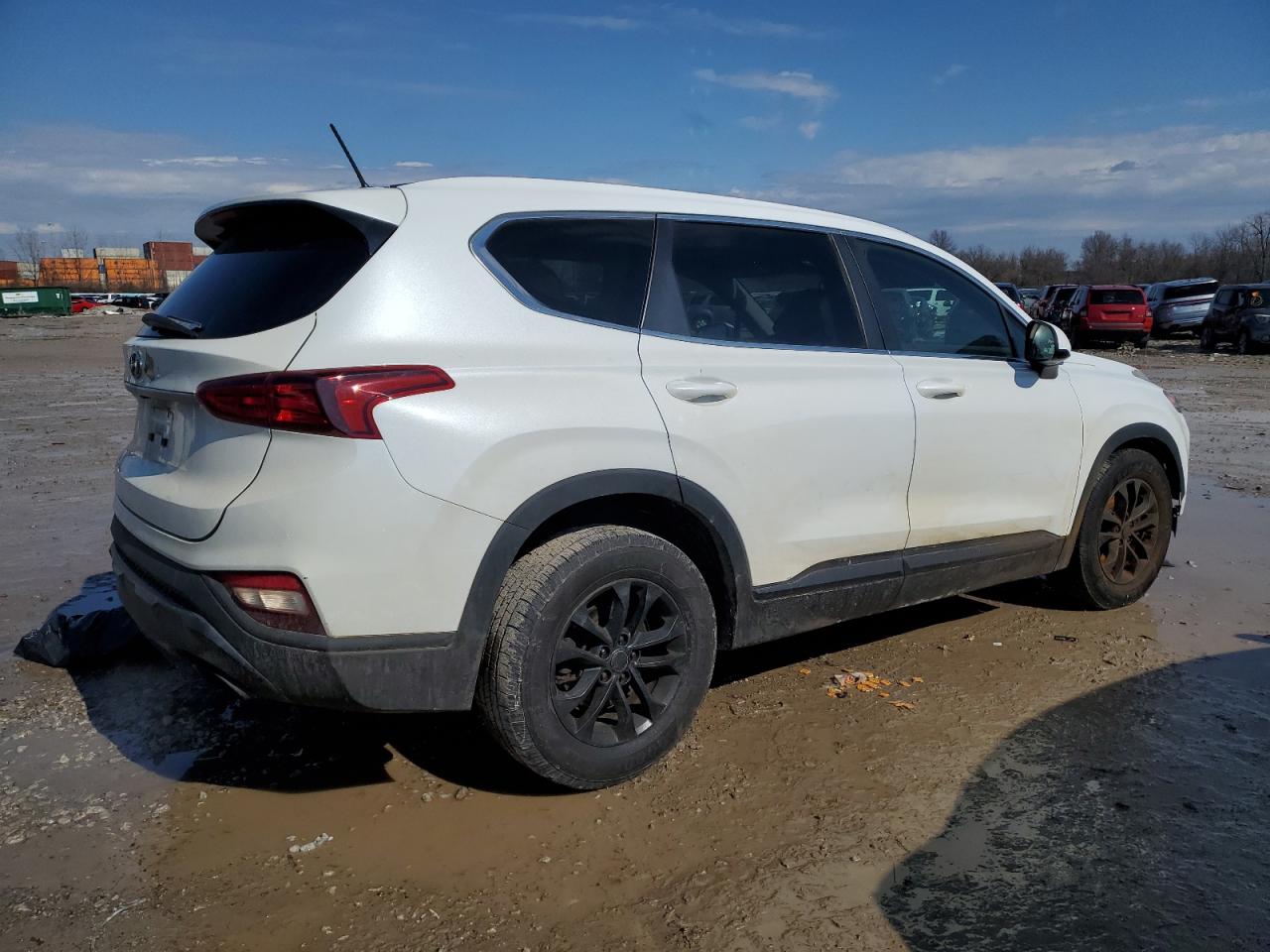 2019 Hyundai Santa Fe - Image 3