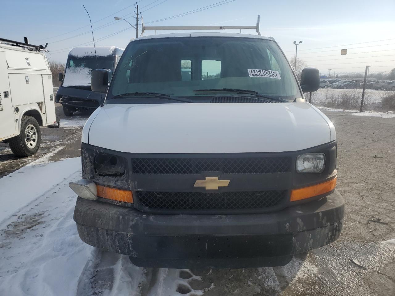 2014 Chevrolet Express - Image 5