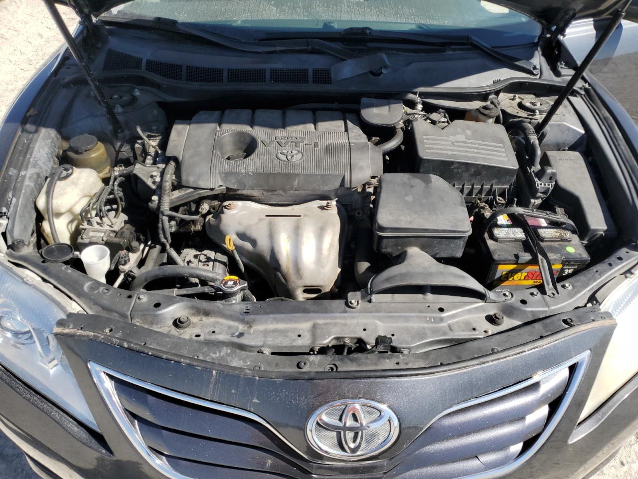 2010 Toyota Camry - Image 11