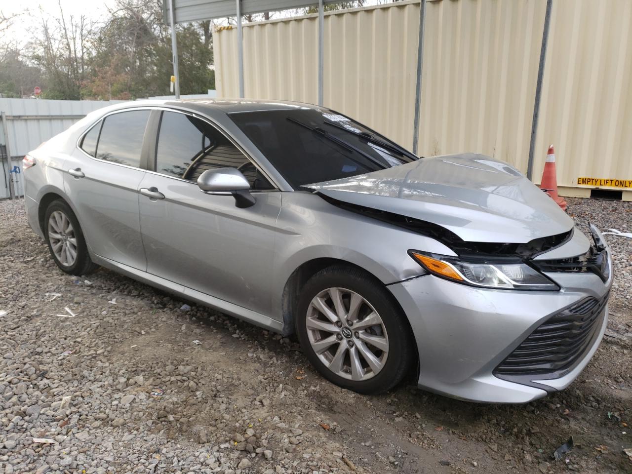 2018 Toyota Camry - Image 4