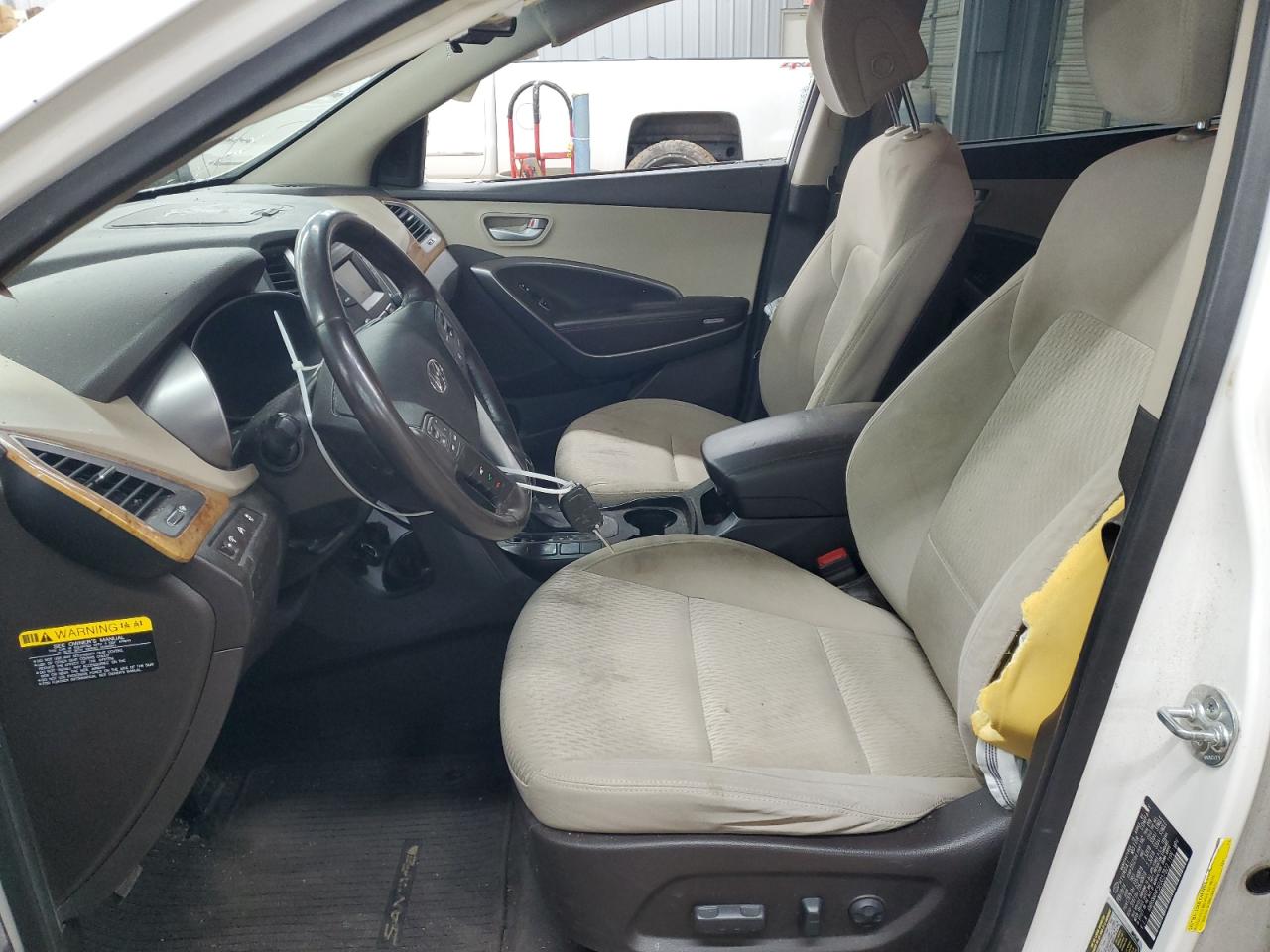 2014 Hyundai Santa Fe - Image 7