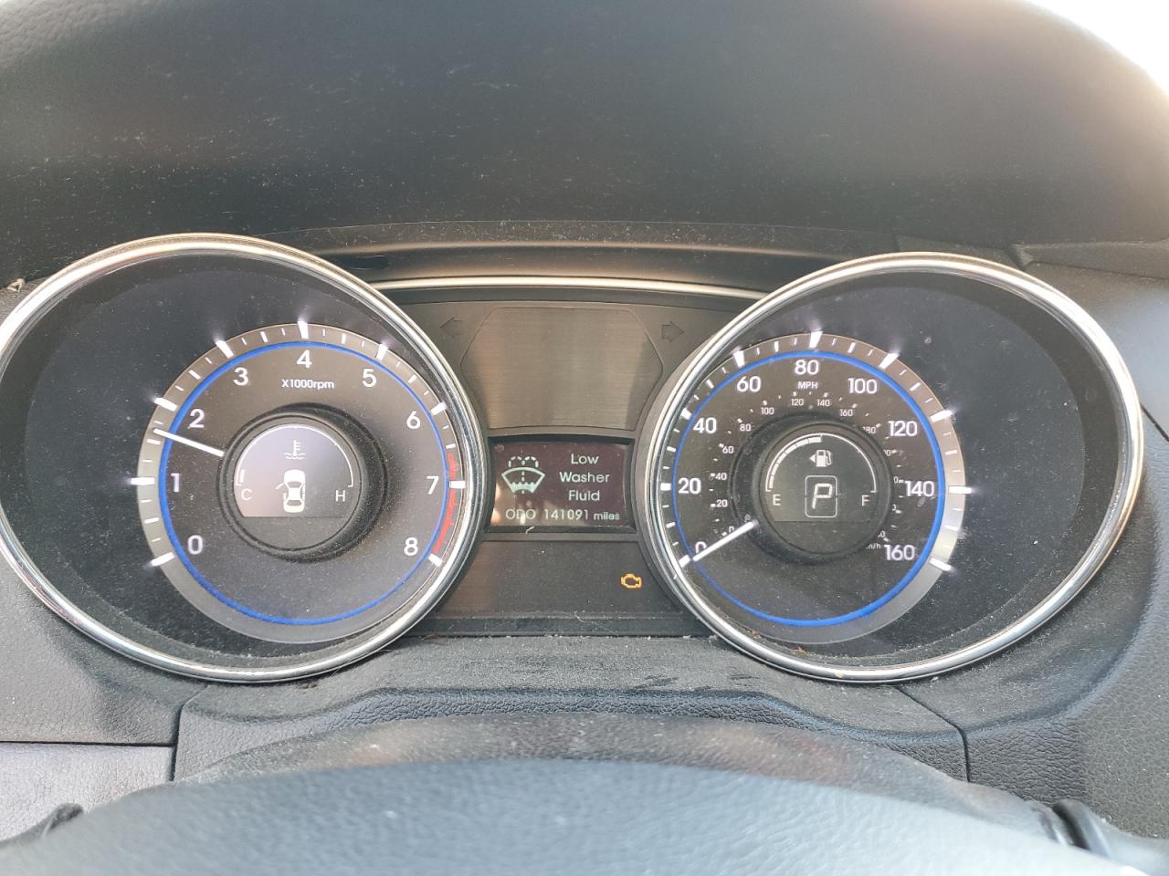 2014 Hyundai Sonata - Image 9