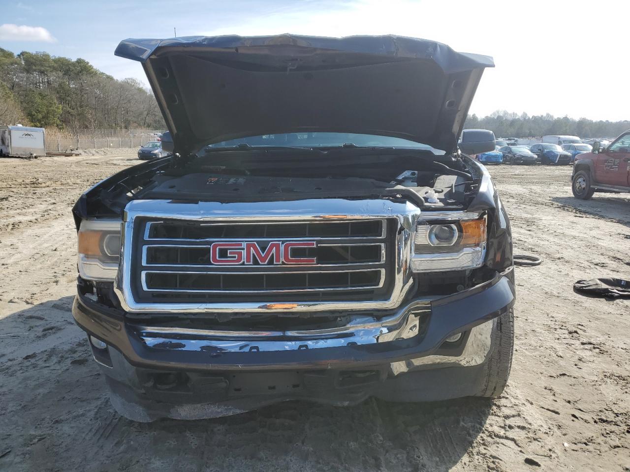 2015 GMC Sierra - Image 5