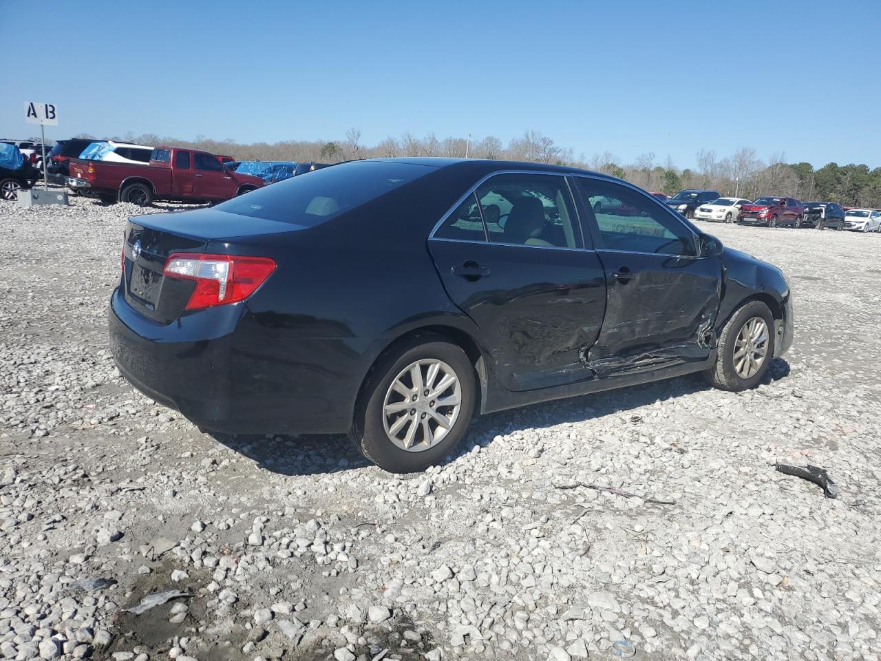 2014 Toyota Camry - Image 3