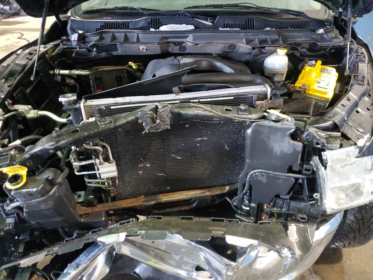 2015 RAM 1500 - Image 11