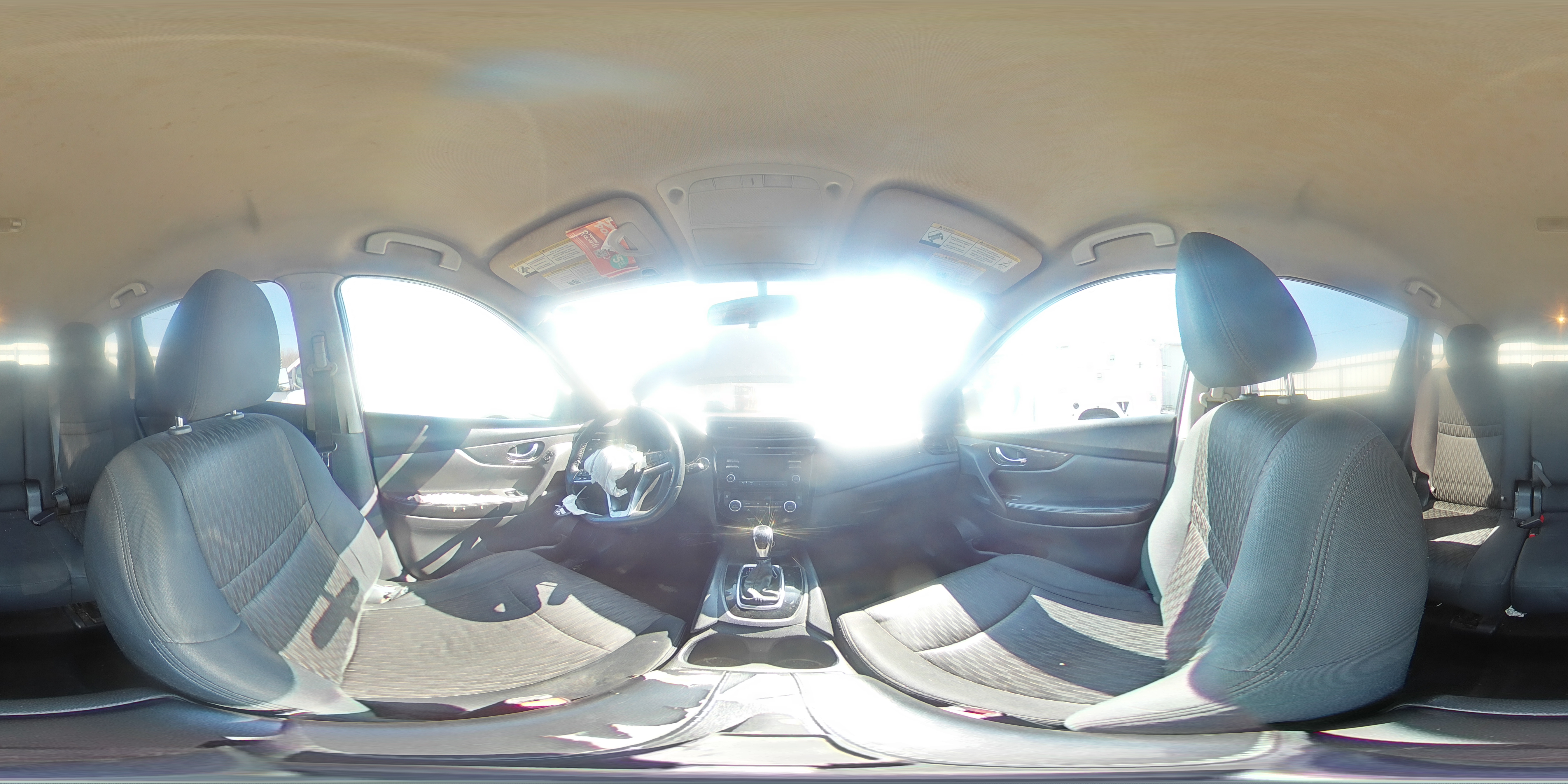 2017 Nissan Rogue - Image 14