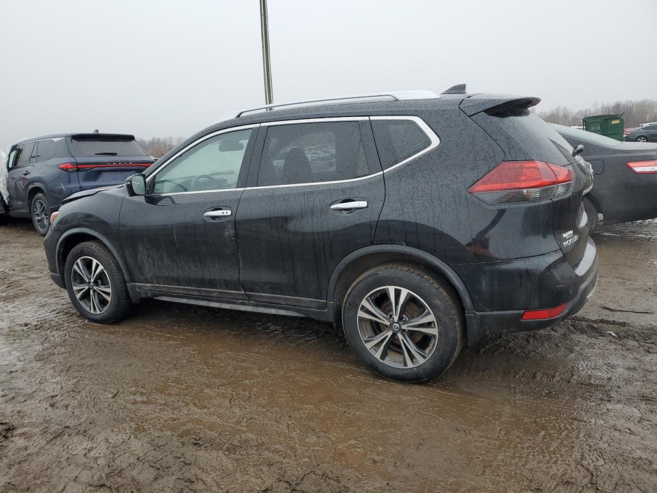 2020 Nissan Rogue - Image 2