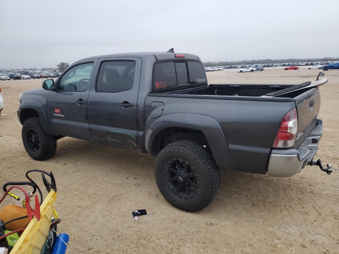 2014 Toyota Tacoma - Image 2