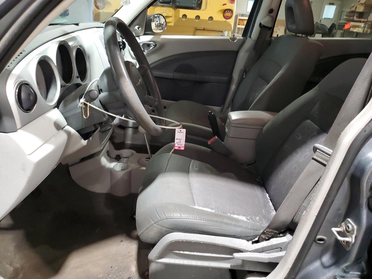 2009 Chrysler PT Cruiser - Image 7