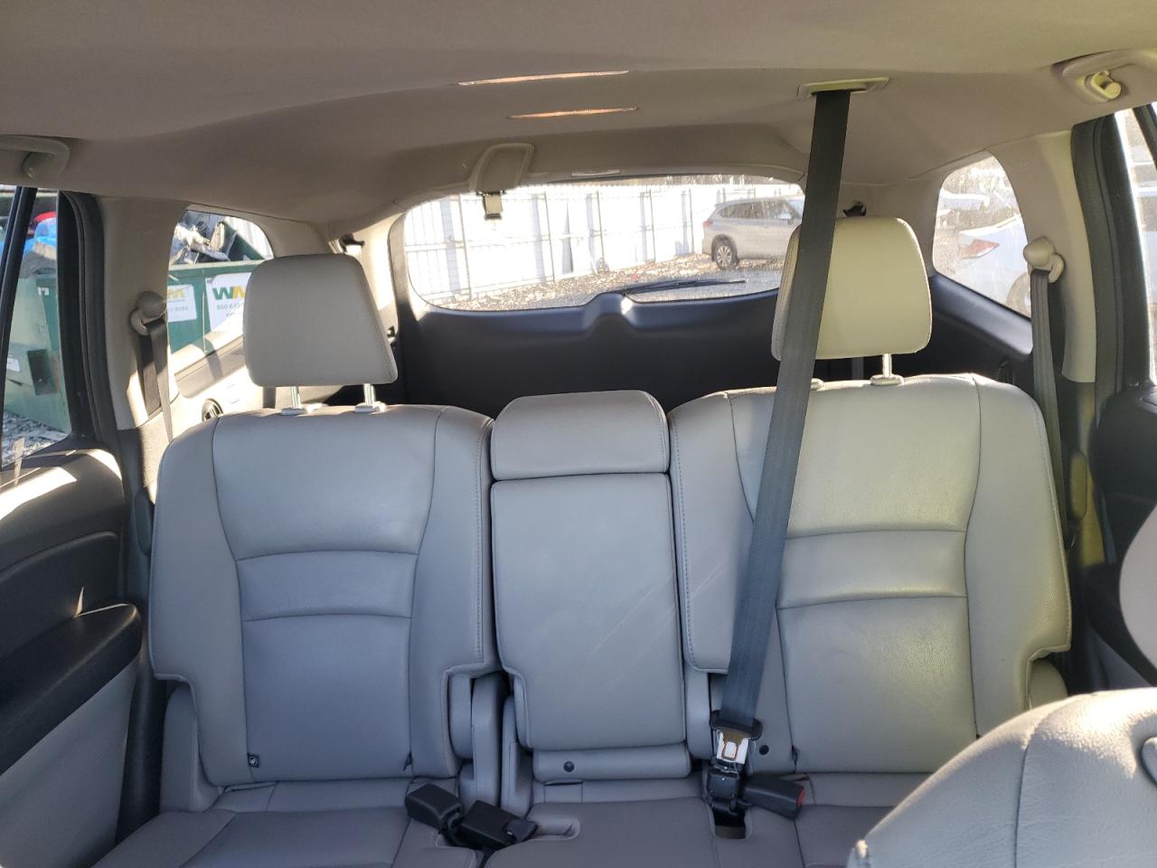 2017 Honda Pilot - Image 10