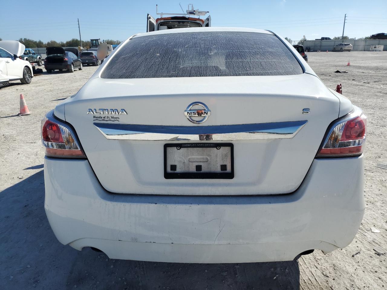 2015 Nissan Altima - Image 6