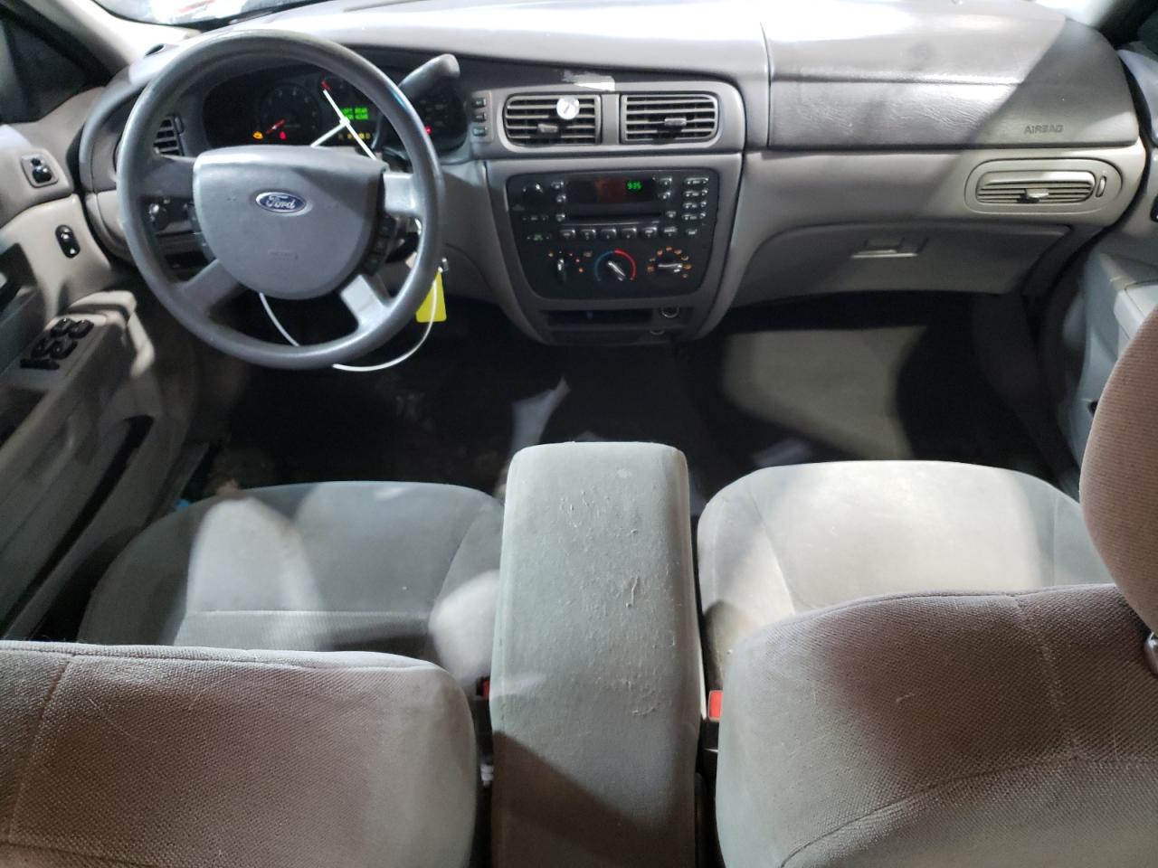 2005 Ford Taurus - Image 8