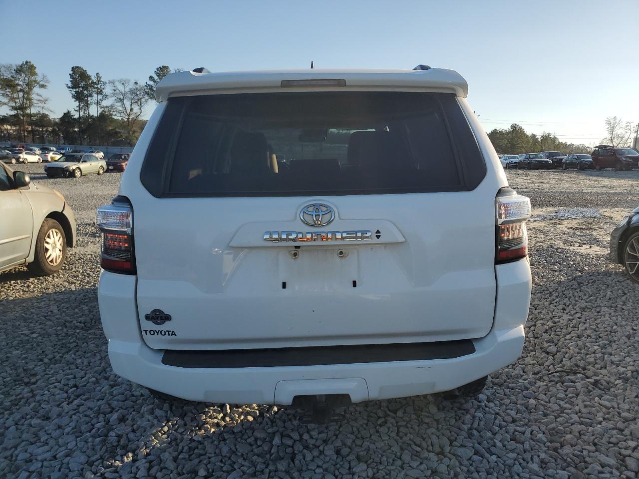 2022 Toyota 4Runner - Image 6