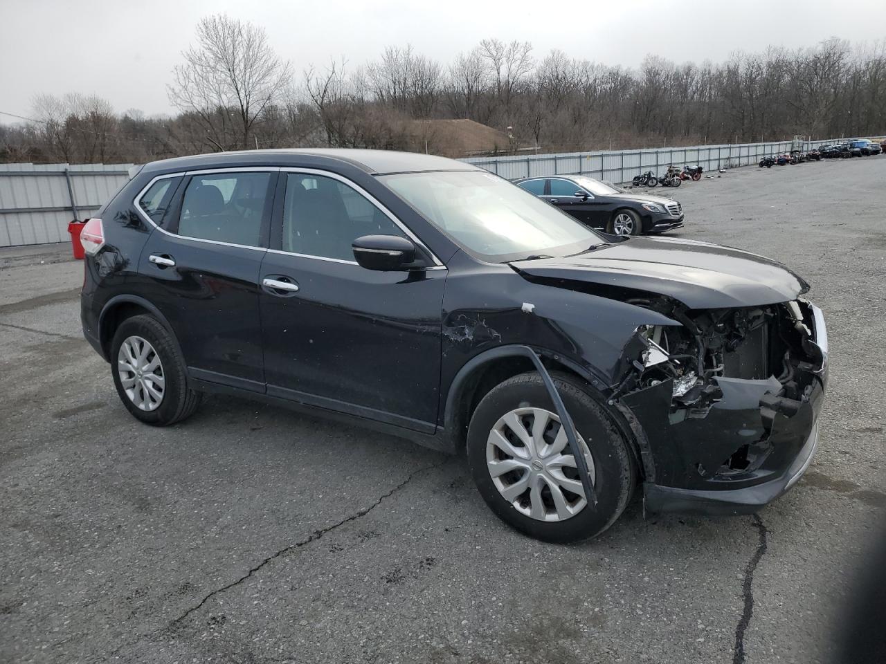 2015 Nissan Rogue - Image 4