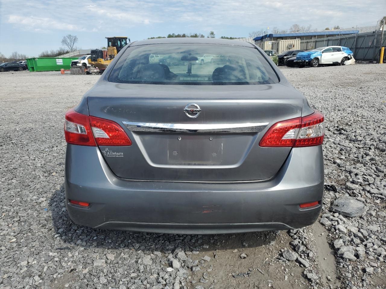 2015 Nissan Sentra - Image 6