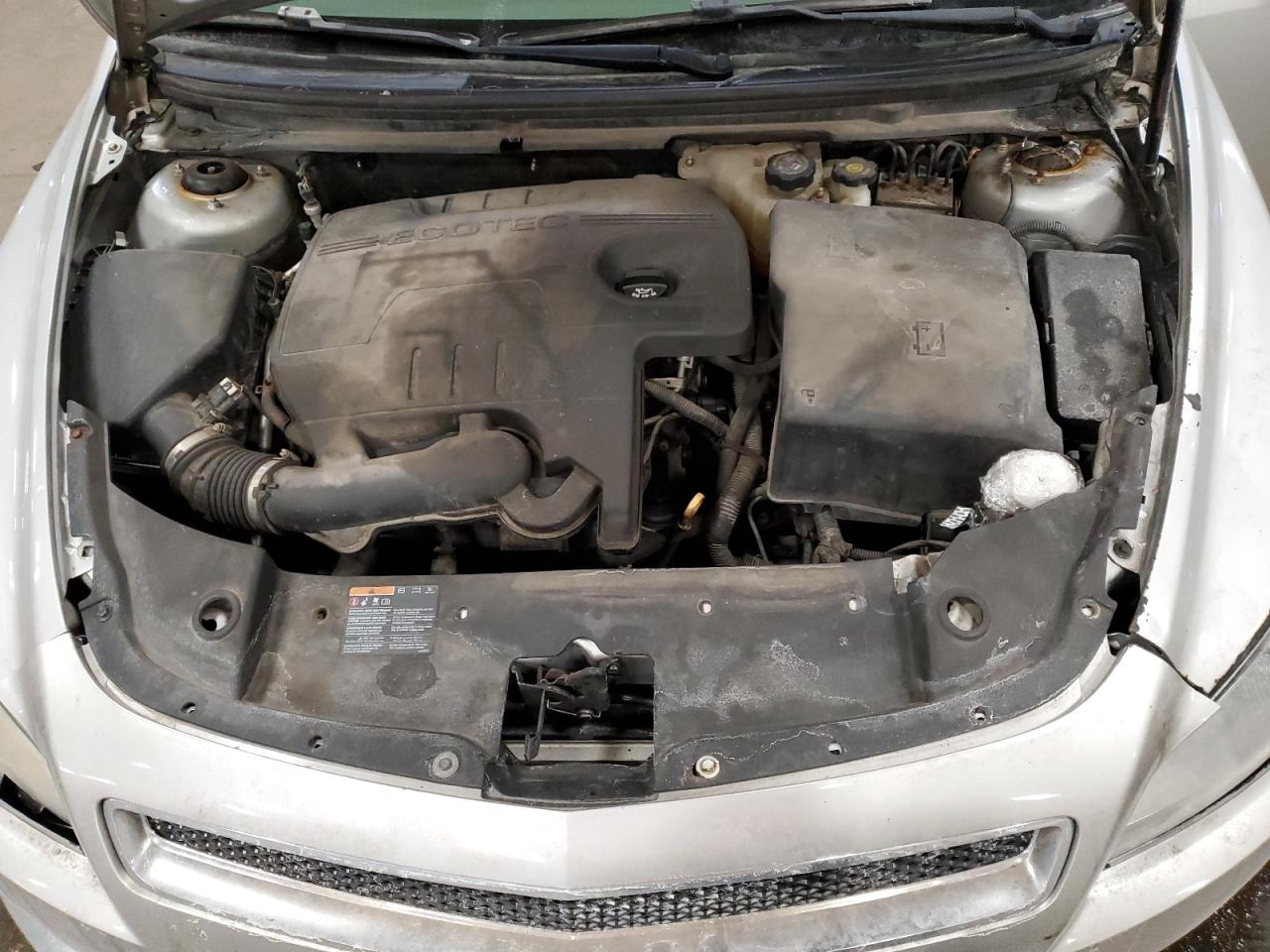 2011 Chevrolet Malibu - Image 12