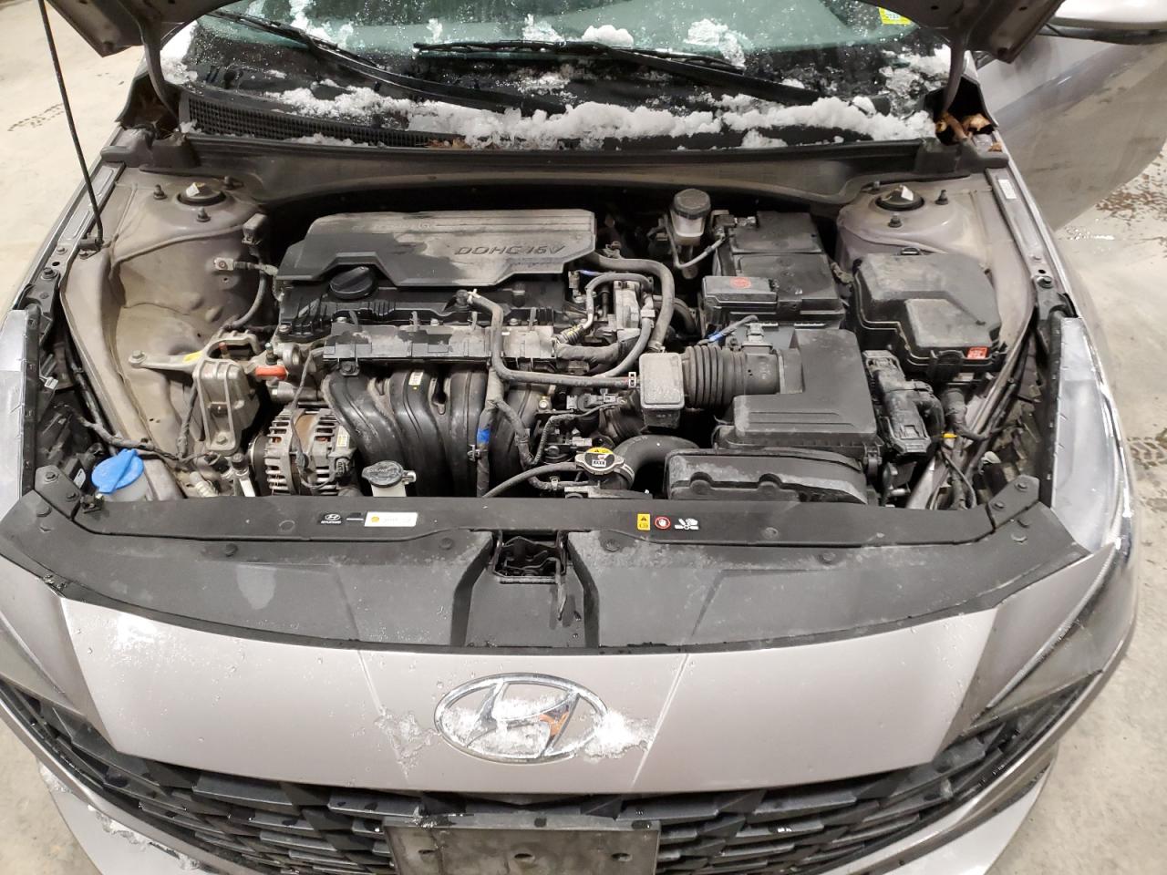 2023 Hyundai Elantra - Image 11