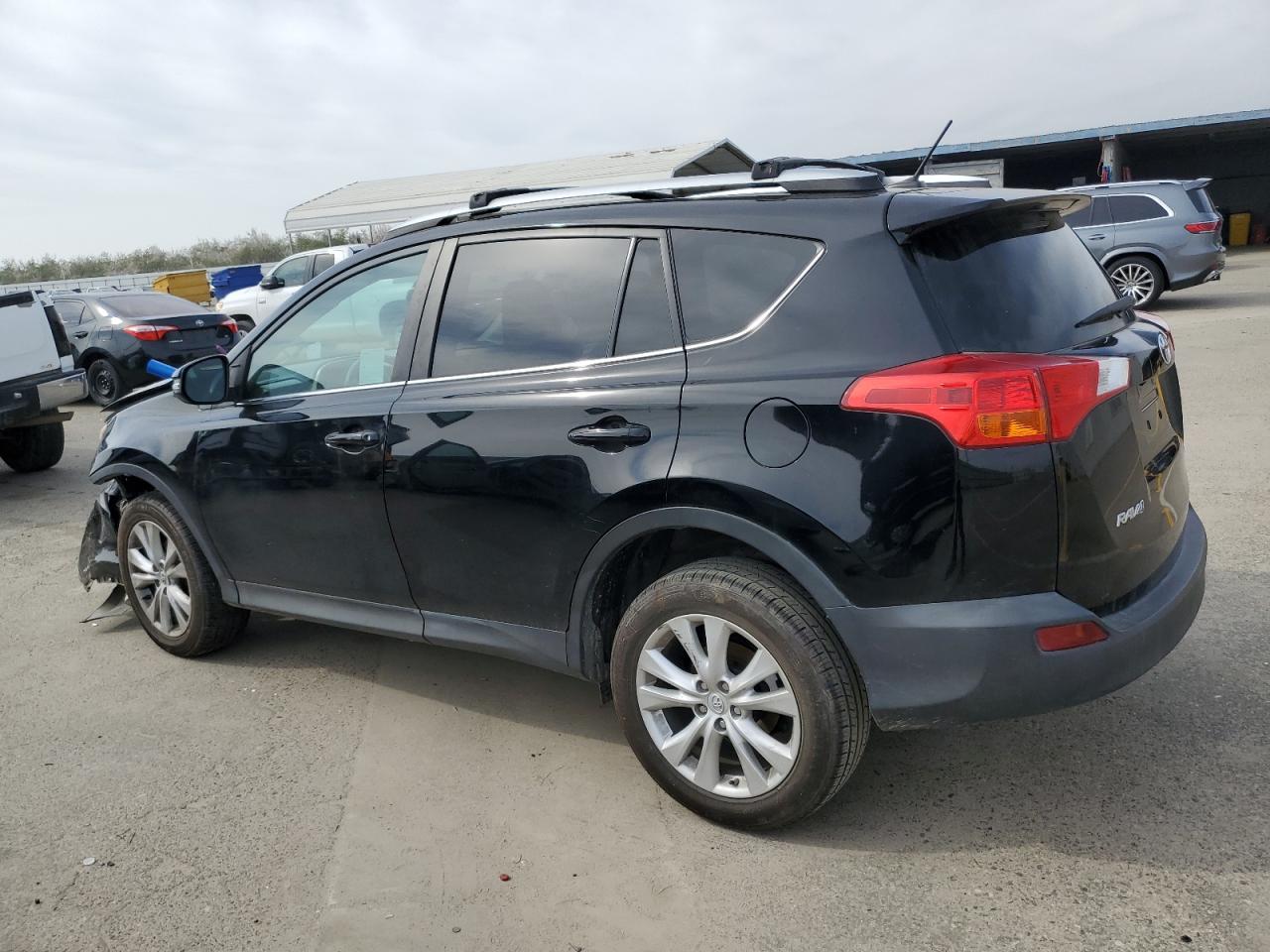 2015 Toyota RAV 4 - Image 2