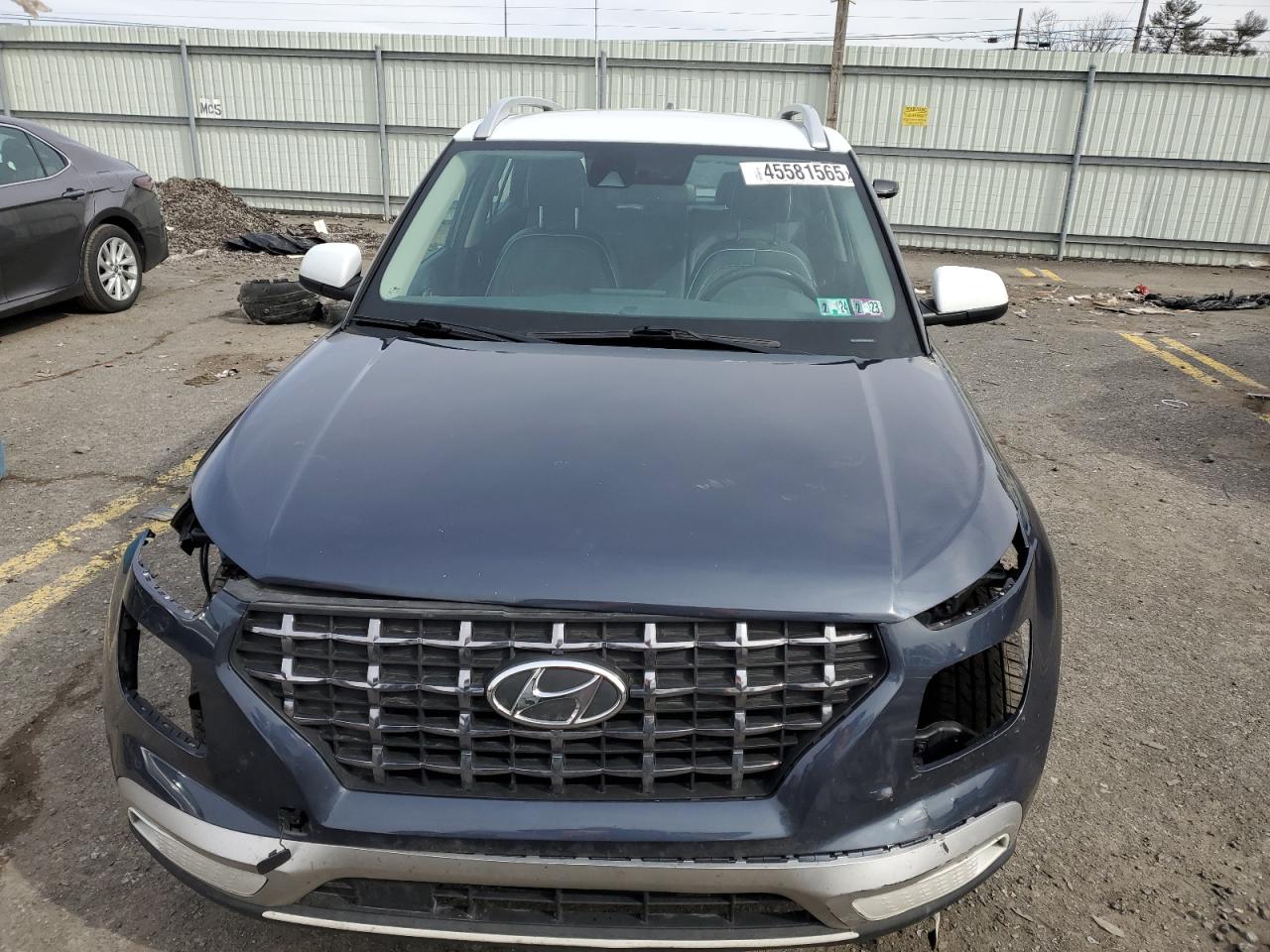 2021 Hyundai Venue - Image 5