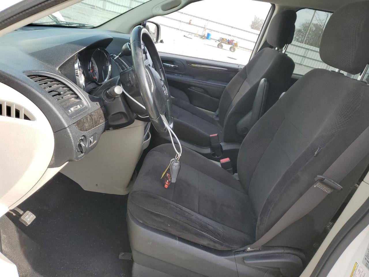 2013 Dodge Caravan - Image 7