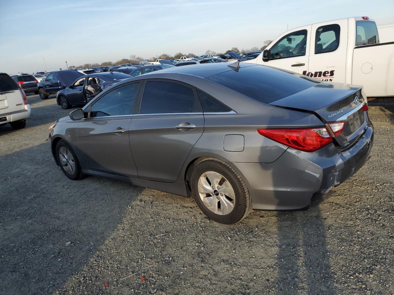 2014 Hyundai Sonata - Image 2