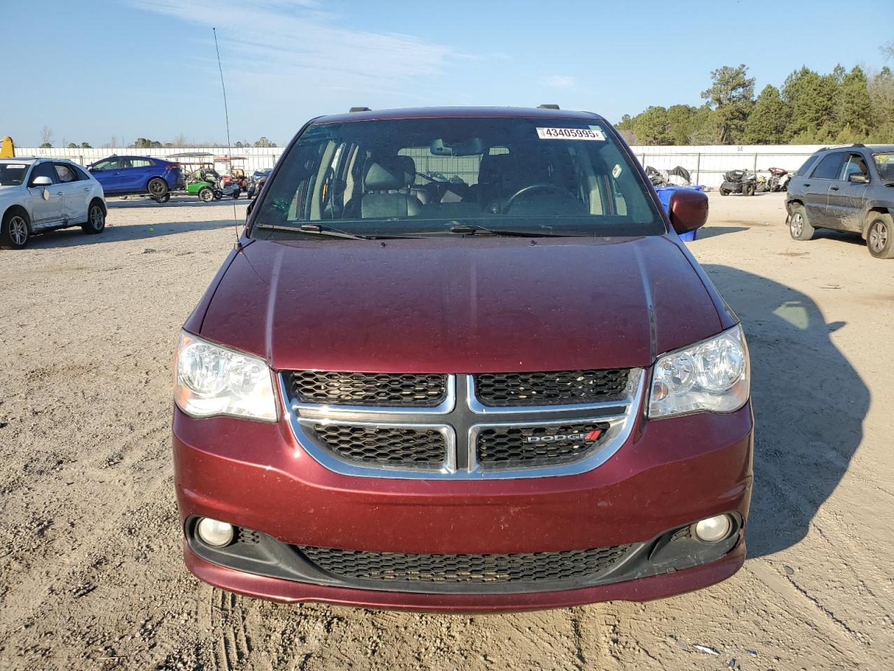 2019 Dodge Caravan - Image 5
