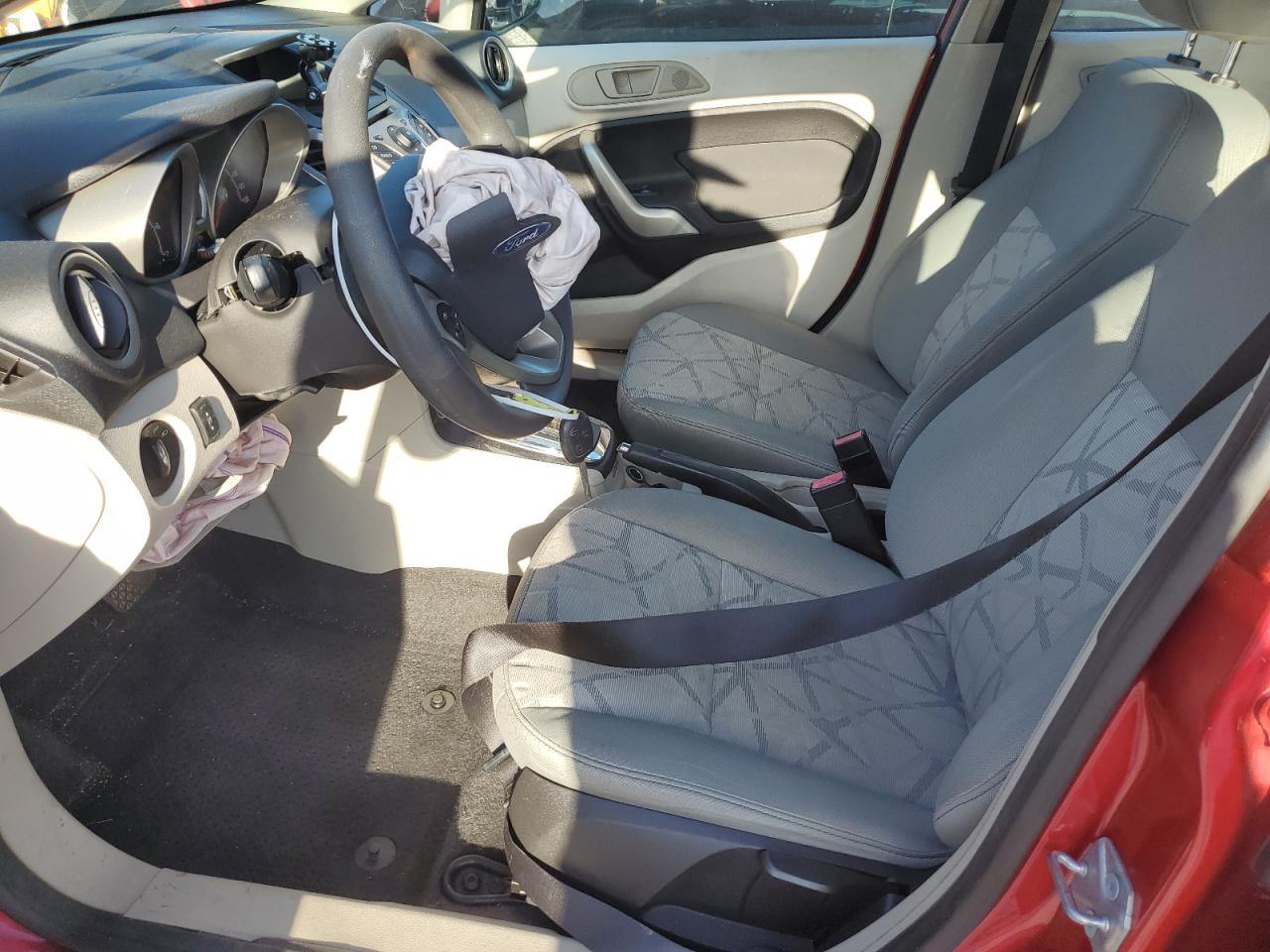 2011 Ford Fiesta - Image 7