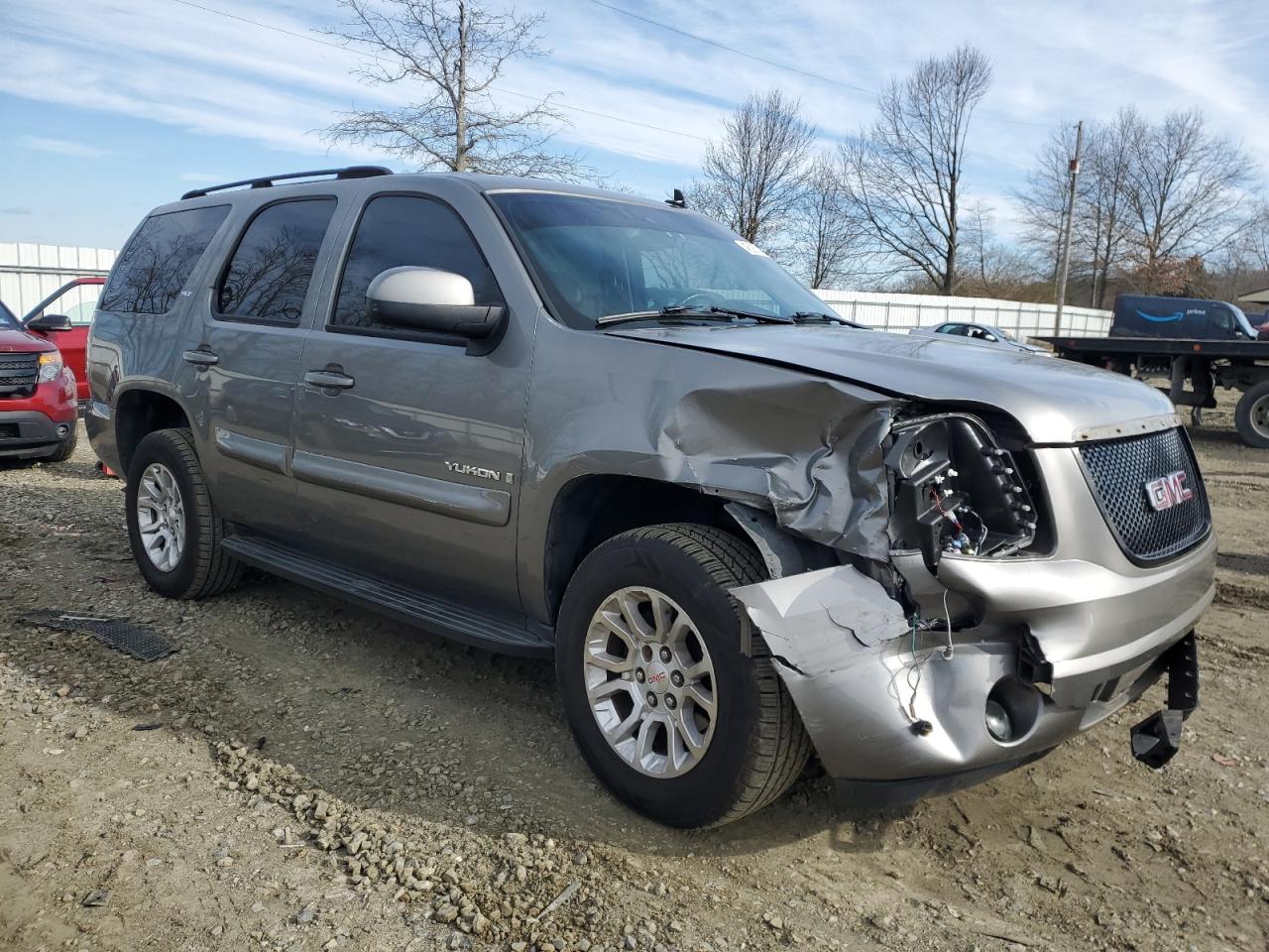 2007 GMC Yukon - Image 4