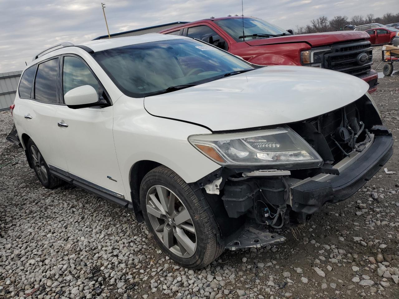 2014 Nissan Pathfinder - Image 4
