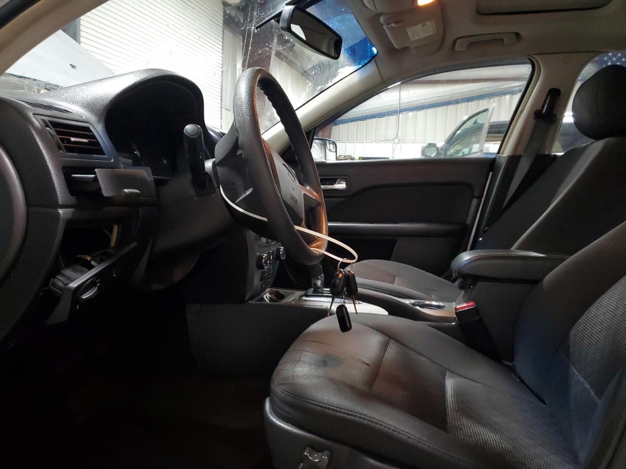 2012 Ford Fusion - Image 7